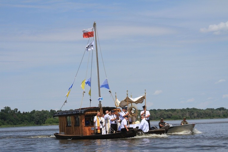 Wiślana procesja eucharystyczna. Cz. 1
