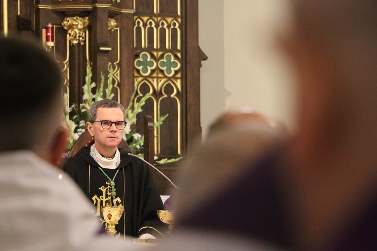 Stara Wrona. Uroczystości pogrzebowe ks. kan. Wawrzyńca Ulanowskiego