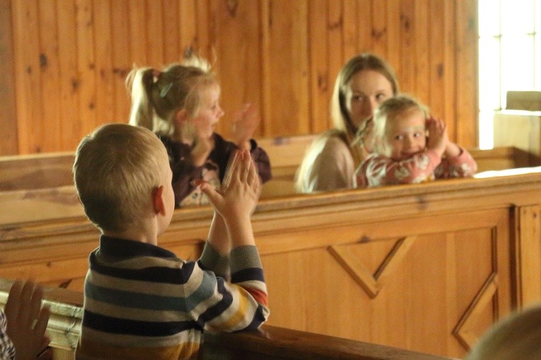 Parafia Trójcy Świętej. Koncert "Ave Maria"