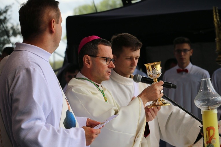 Rostkowo. Pielgrzymka dzieci (część II)