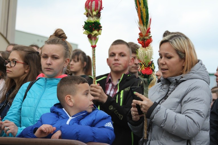 Diecezjalne spotkanie młodzieży w Niedzielę Palmową. 2