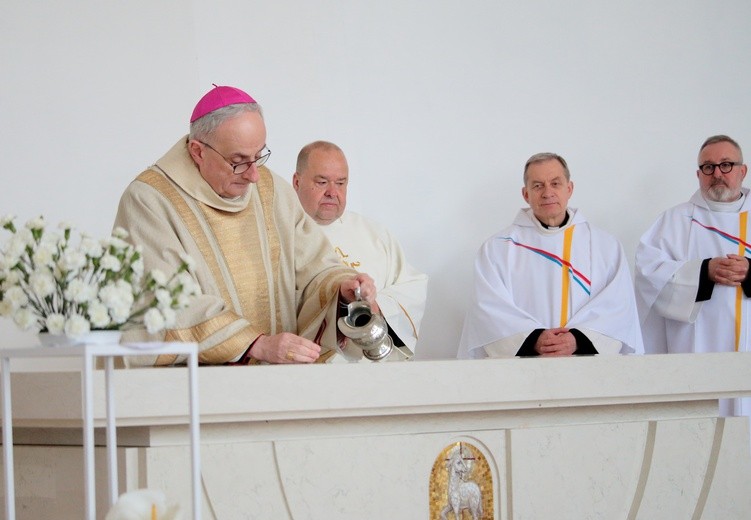 Konsekracja kościoła Miłosierdzia Bożego