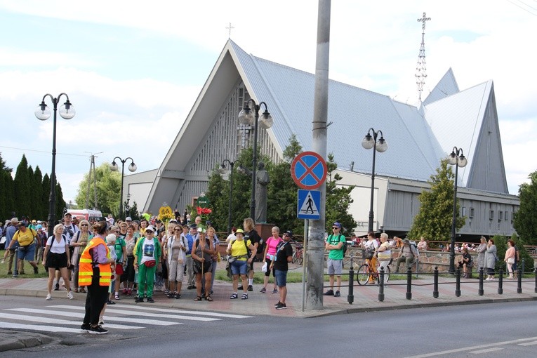 Pielgrzymka. Obiad w Gostyninie