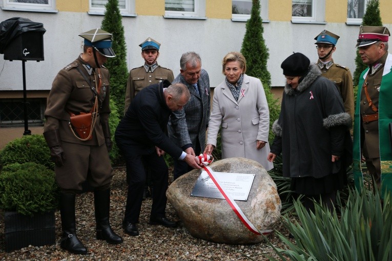 Mława. Pamiętają o Ułanach