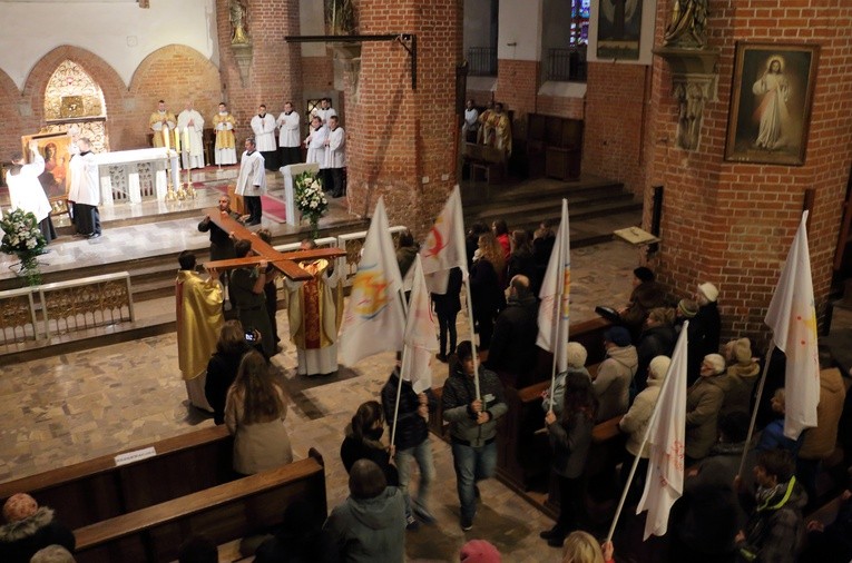 Symbole ŚDM - Katedra św. Mikołaja, dzień drugi 