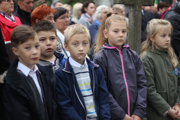 Pochówek w Dobrzykowie