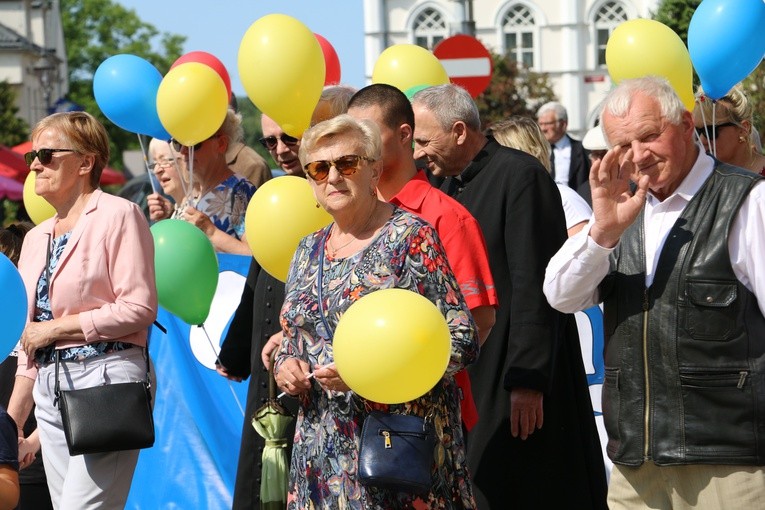 Ciechanów. Marsz dla Życia i Rodziny