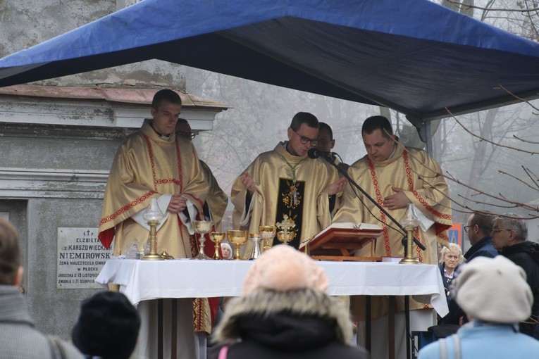 Płock. Uroczystość Wszystkich Świętych