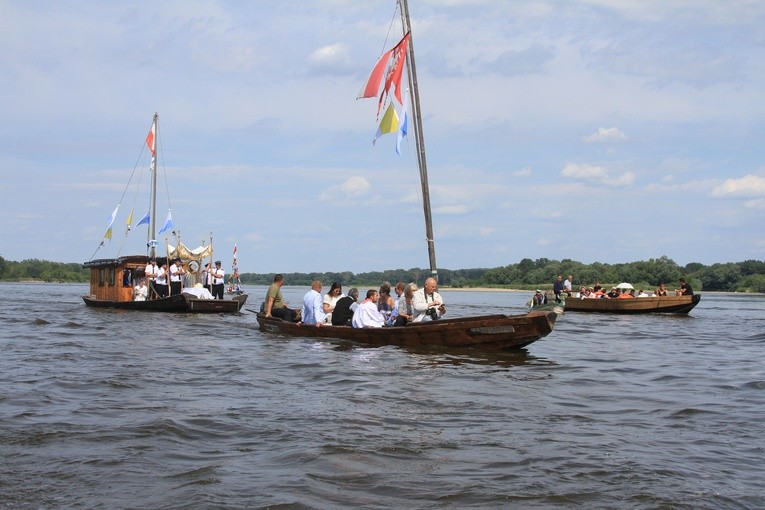 Wiślana procesja eucharystyczna. Cz. 2