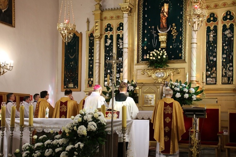 Śluby wieczyste u benedyktynek w Sierpcu