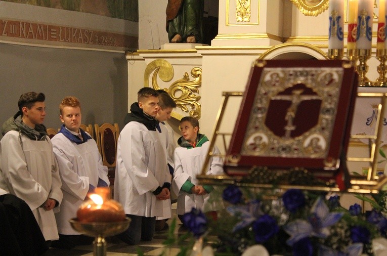 Pomiechowo I. Nawiedzenie w parafii św. Anny