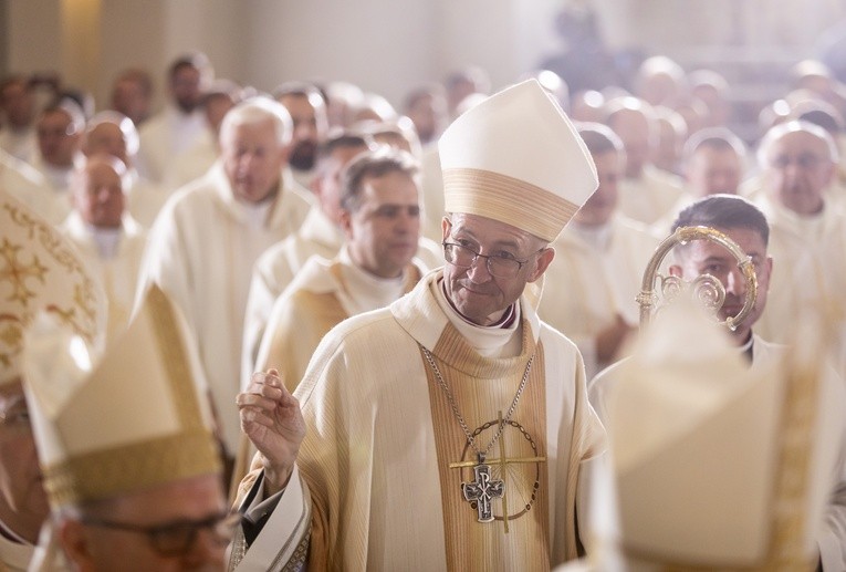 Franciszek pobłogosławi w czwartek paliusz dla nowego metropolity katowickiego