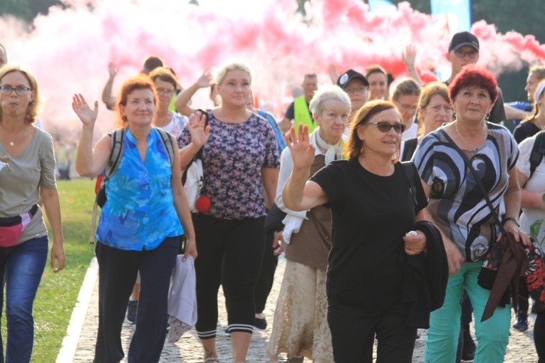 Pielgrzymka na Jasną Górę. Wejście na szczyt