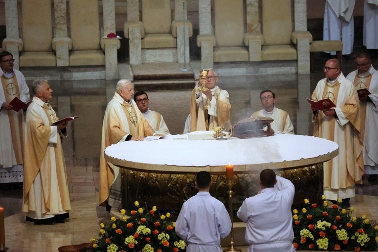 Katowice. Dzięczynienie za synod cz. 2