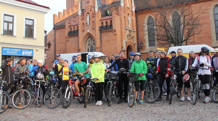 Rowerami na Jasną Górę