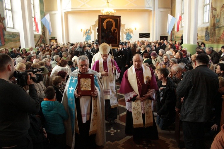 Płock. Nawiedzenie w parafii św. Jakuba Apostoła