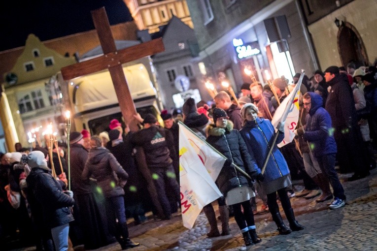 Droga Krzyżowa ulicami Ollsztyna