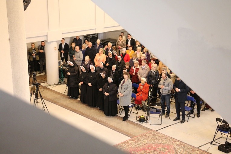 Płock. Święto Miłosierdzia w sanktuarium - cz. 2