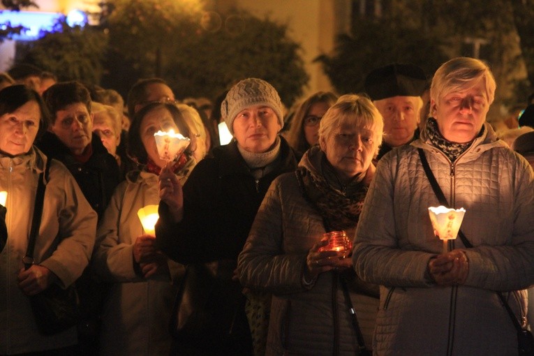 Procesja fatimska w Rypinie. Część 1