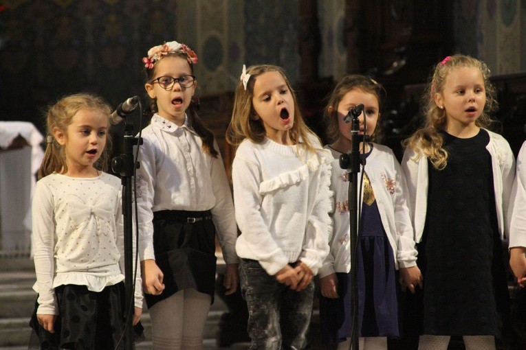 Przedszkolny Festiwal Piosenki Religijnej i Patriotycznej