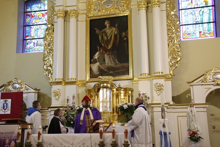 Drobin. Poświęcenie odnowionego wnętrza kościoła