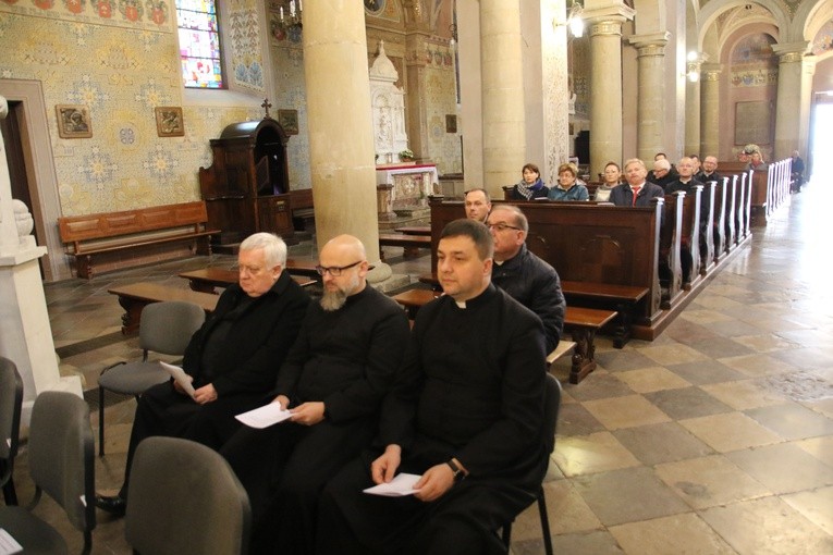 Płock. Kanoniczne objęcie diecezji przez bp. Szymona Stułkowskiego. Cz. 1