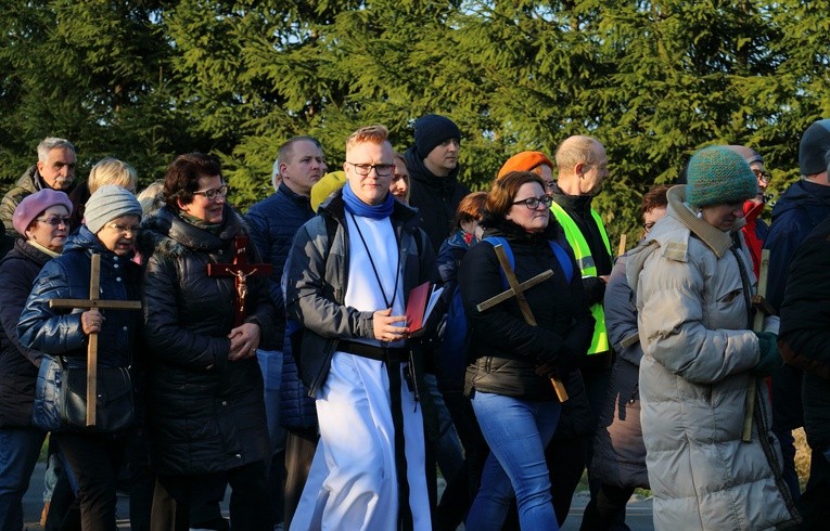 Iława - nabożeństwo Drogi Krzyżowej 