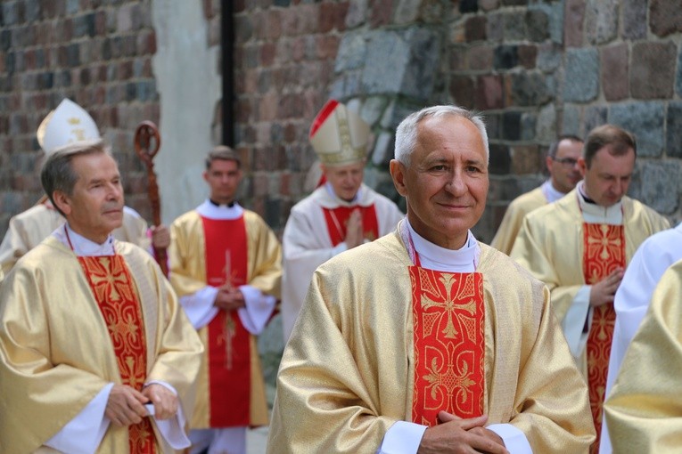 Czerwińsk. 50. rocznica koronacji obrazu Matki Bożej, cz. I