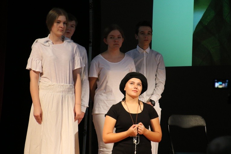 Płock. Przegląd etiud teatralnych o świętych i błogosławionych