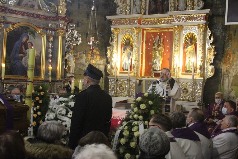 Brwilno k. Płocka. Pożegnanie ks. kan. Henryka Lipki