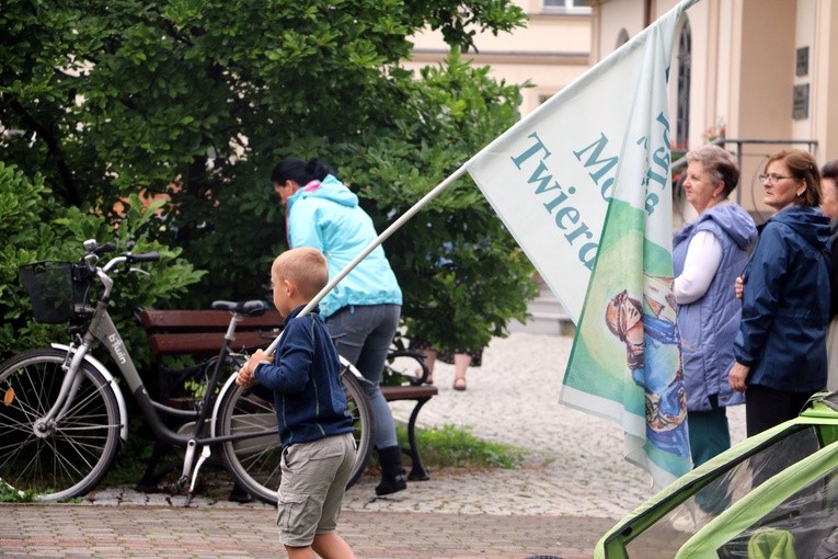 Płock. Pielgrzymka na Jasną Górę 2023 - wyjście