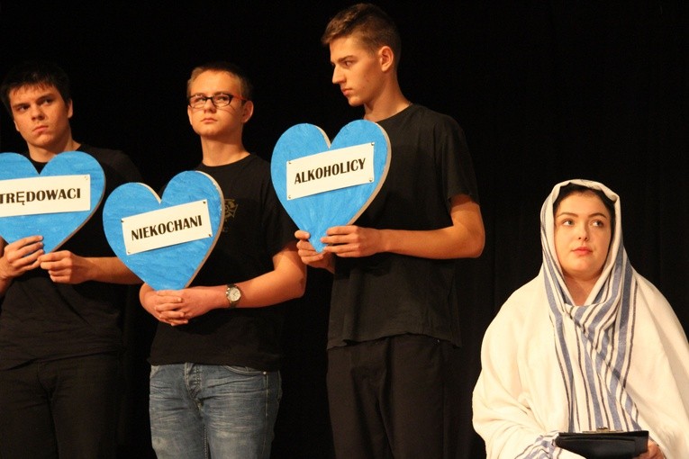 Etiudy teatralne o świętych i błogosławionych