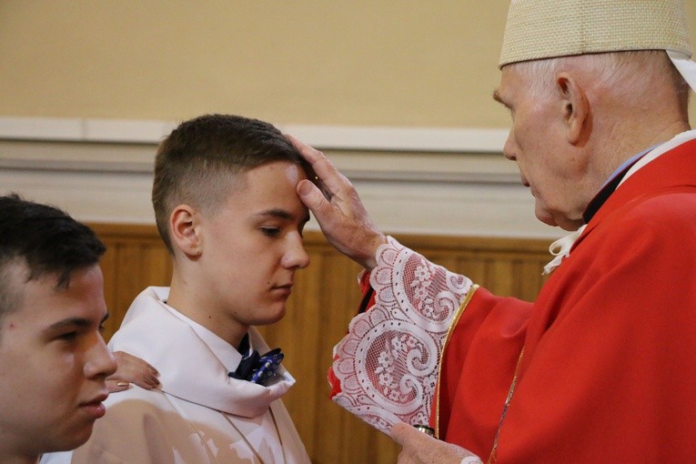 Bierzmowanie w makowskiej farze