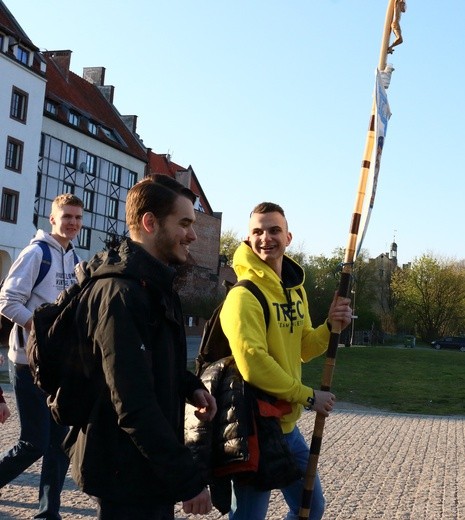 Z Elbląga do Świętego Gaju
