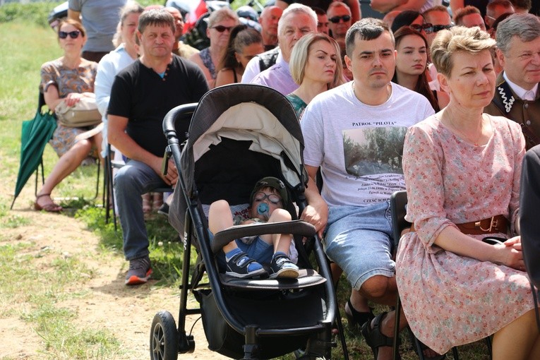 Popowo Borowe. Uroczystości upamiętniające żołnierzy NZW