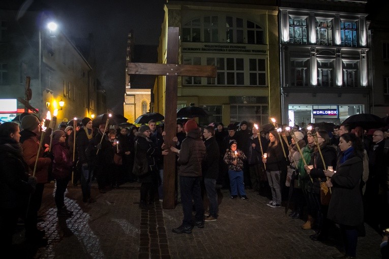 Droga Krzyżowa ulicami Olsztyna