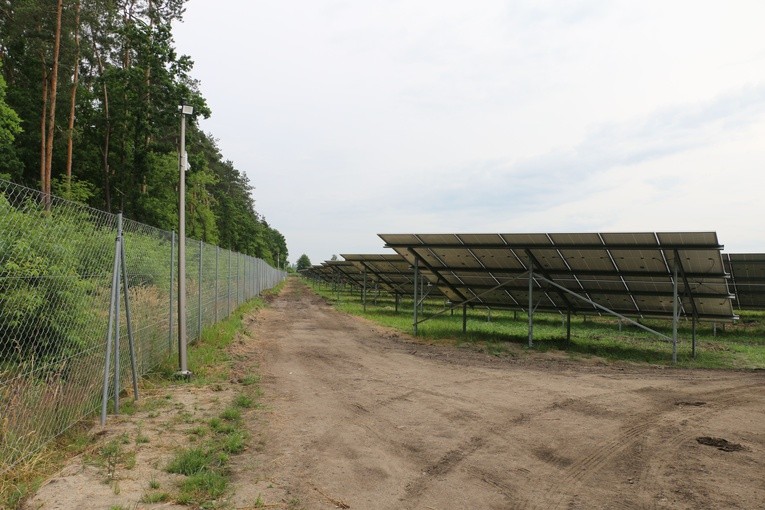 Góry k. Płocka. Otwarcie i poświęcenie farmy fotowoltaicznej