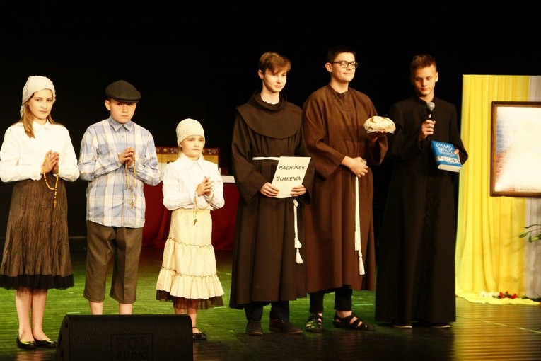 Gala konkursu papieskiego w Tarnowskich Górach