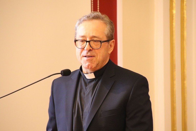 Sympozjum WSD. Obrady na Sali Biskupów