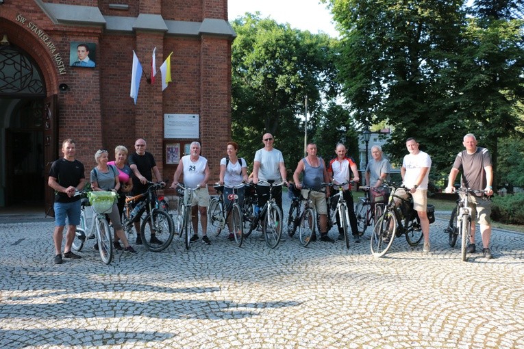 Rowerowa pielgrzymka z Rypina do Rostkowa