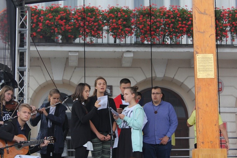 Znaki ŚDM w Płocku - Stary Rynek