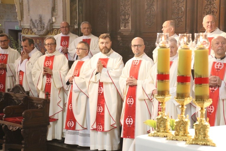 Płock. Obchody 100. rocznicy chrztu św. Jana Pawła II