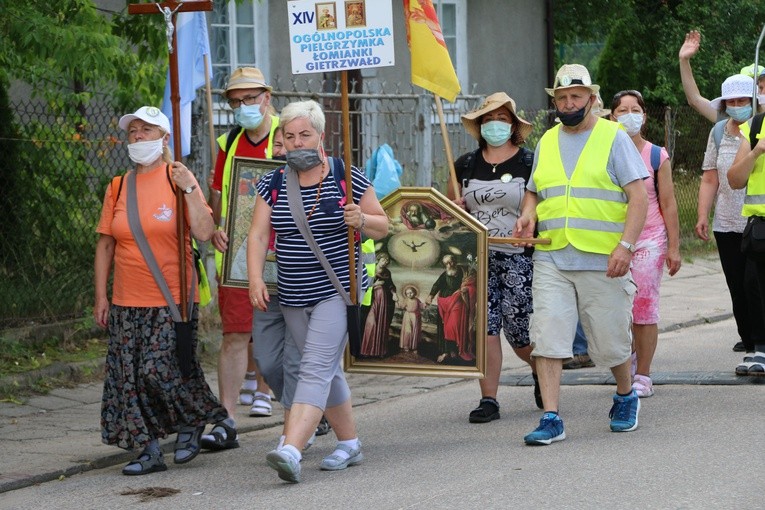 Do Gietrzwałdu przez parafie naszej diecezji