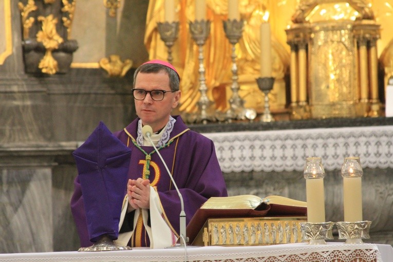 Jasna Góra. Pielgrzymka maturzystów