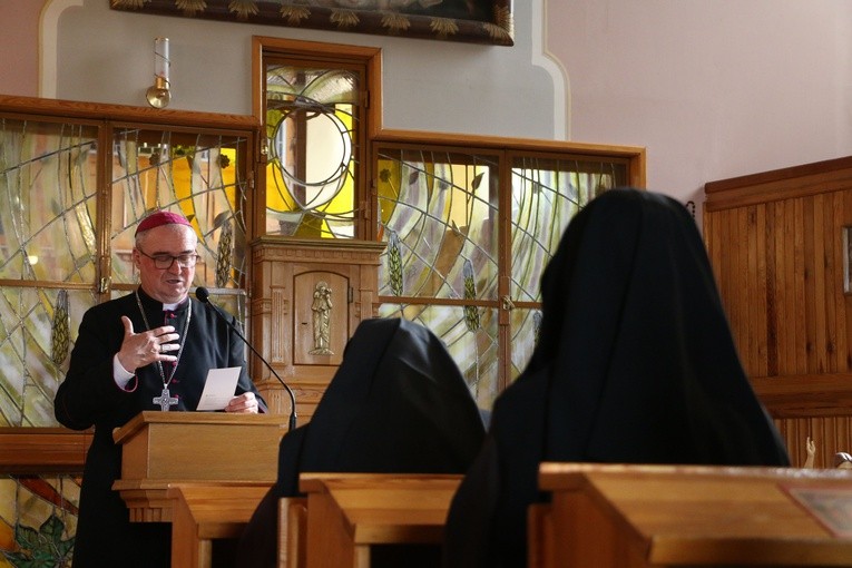 Przasnysz. Poświęcenie relikwiarzy