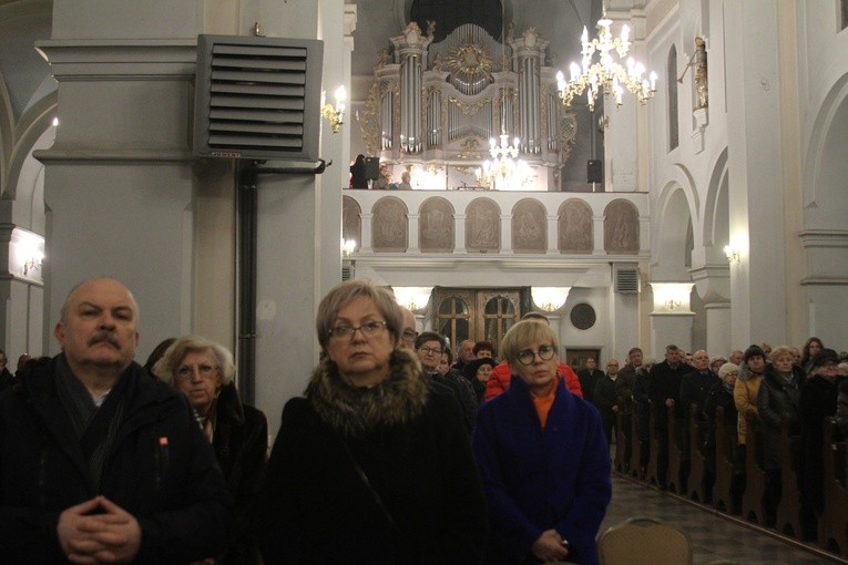 Poświęcenie ołtarza w Płocku-Radziwiu
