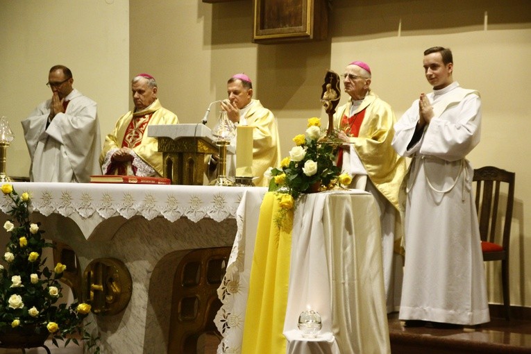 Relikwie św. Jana Pawła II w Rusinowicach