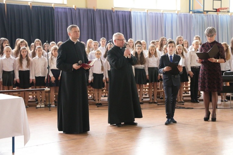 50-lecie Szkoły Podstawowej nr 2 w Makowie 