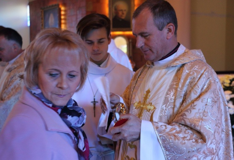 Wprowadzenie relikwii do kościoła Miłosierdzia Bożego w Malborku