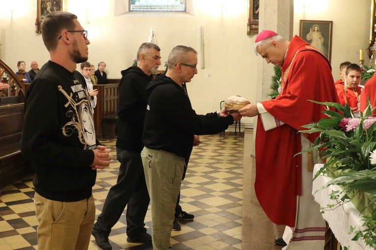 Elbląg. Wprowadzenie relikwi św. Wojciecha